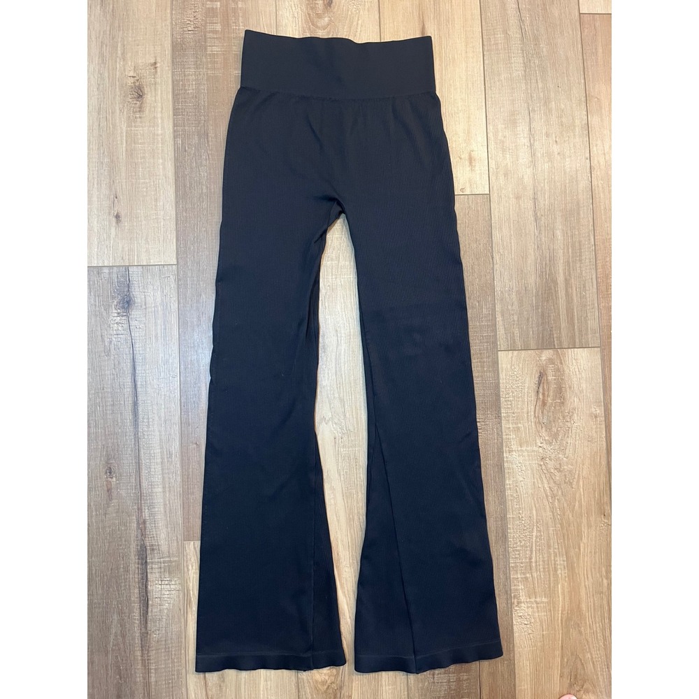 OQQ Black Ribbed High Waisted Flare Yoga Pants Seamless Leggings XL Athleisure